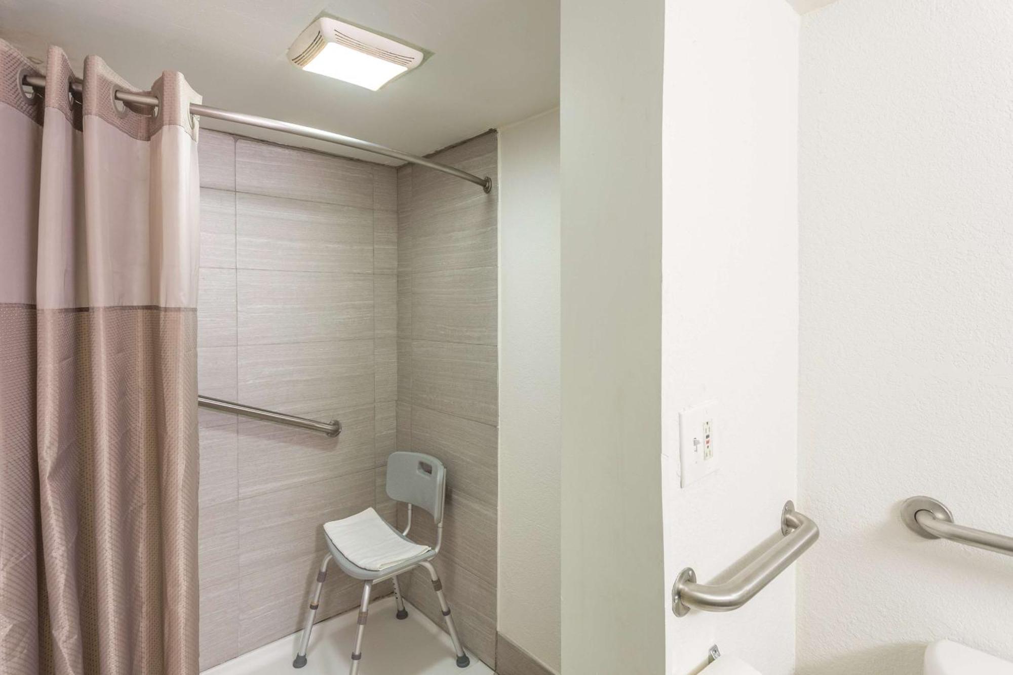 Motel 6-Huntington, Wv Εξωτερικό φωτογραφία